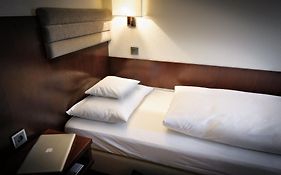 Hotel De France Wiesbaden City